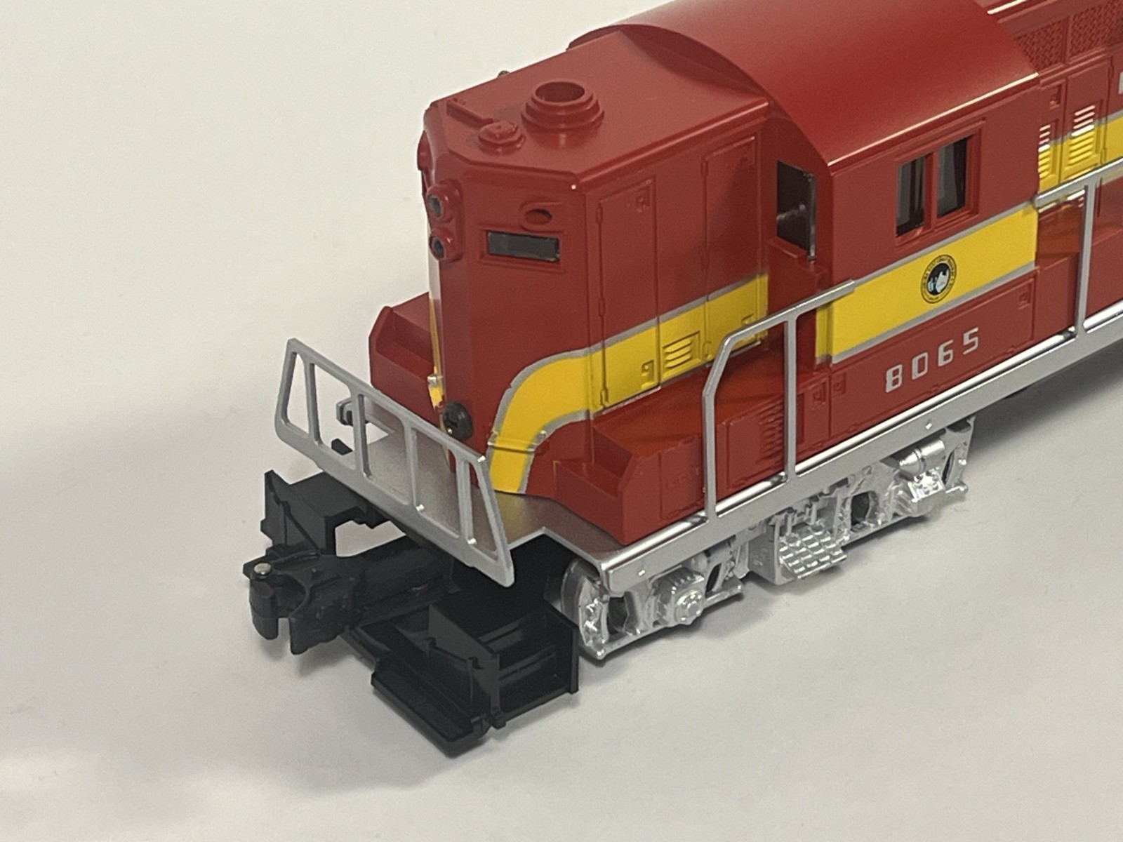 Lionel 8065 Florida East Coast GP-9 Non-Powered “A” Dummy Unit, 2_20_26