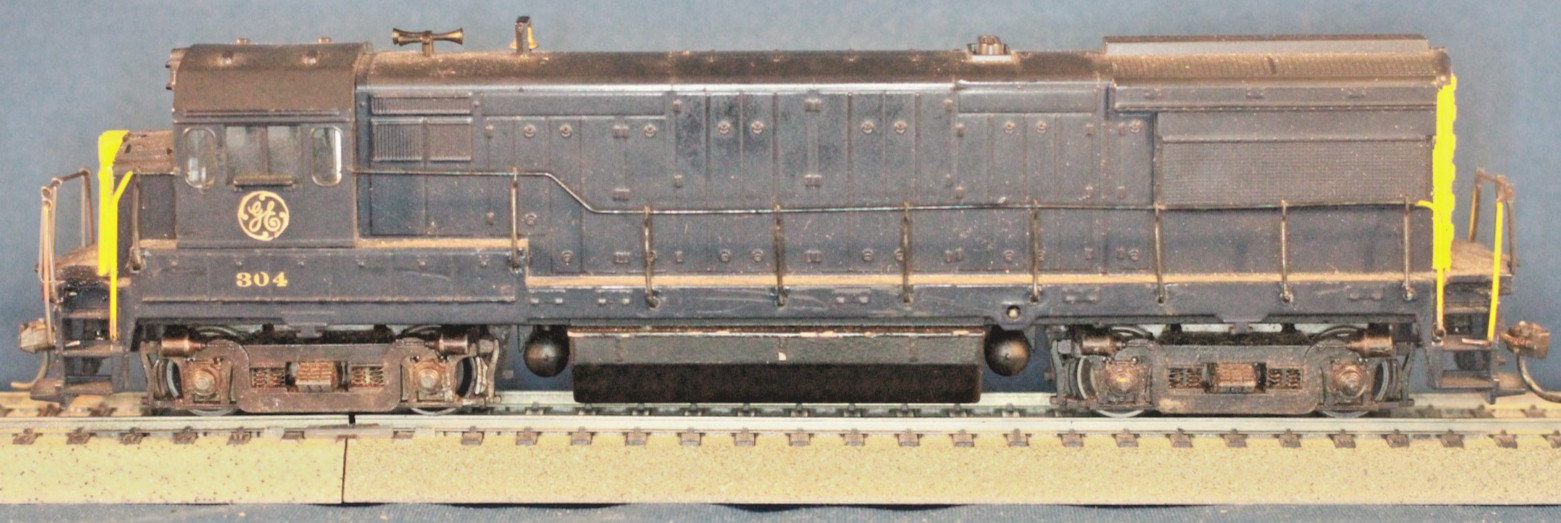 JP HO Athearn GE U30B Diesel Demostrator #804 Powered Custom Painted