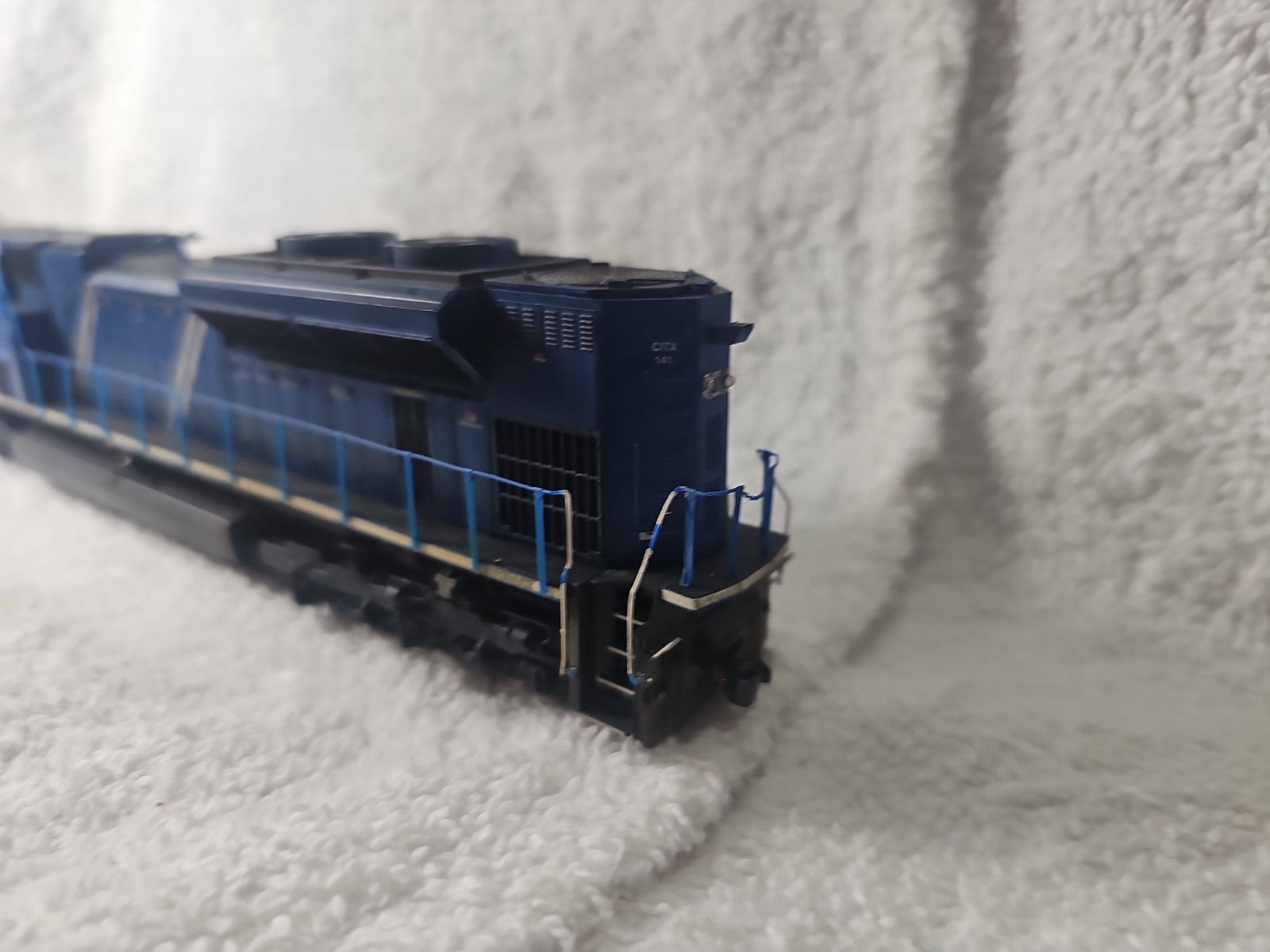 ATHEARN G68665 SD70M-2 CITX ROAD NUMBER 141 TSUNAMI SOUND WEATHERED