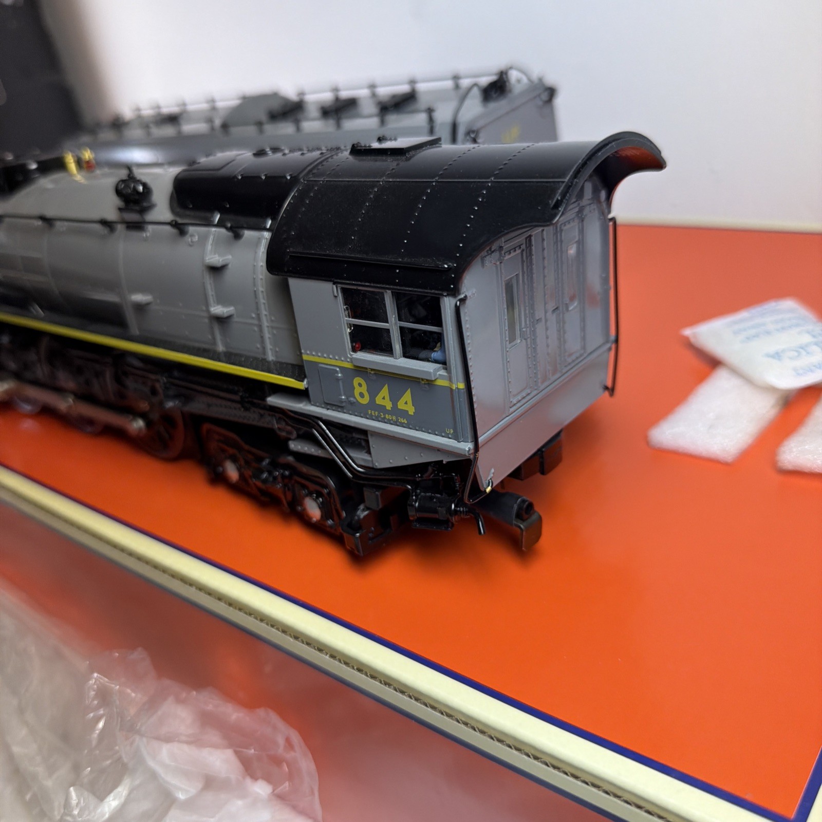 UNION PACIFIC LEGACY FEF-3 #844 Bluetooth GREY/YELLOW 2431270 Mint Runs