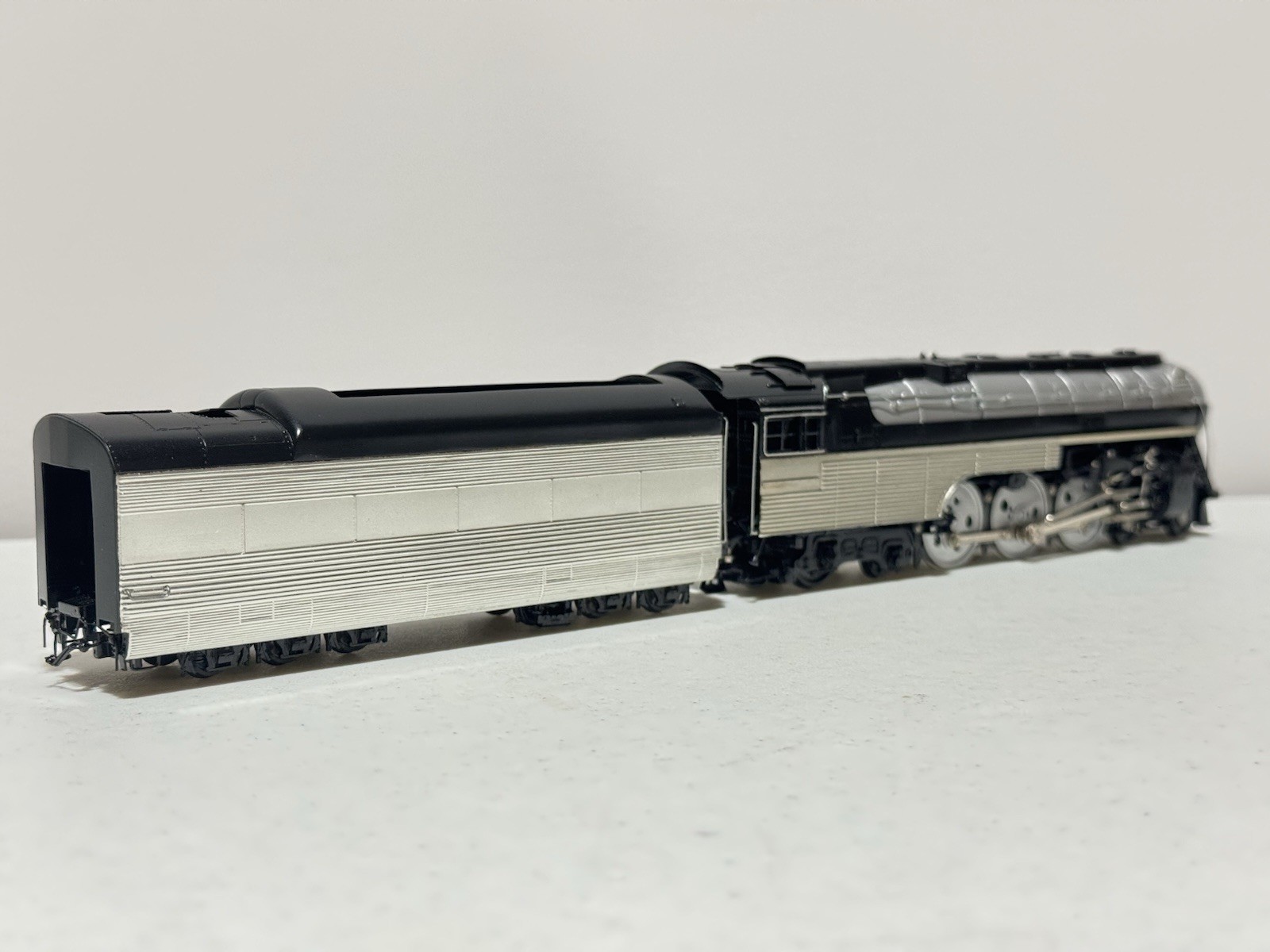 HO PSC 15332 New York Central Empire States Express 4-6-4 & Passenger Cars NYC