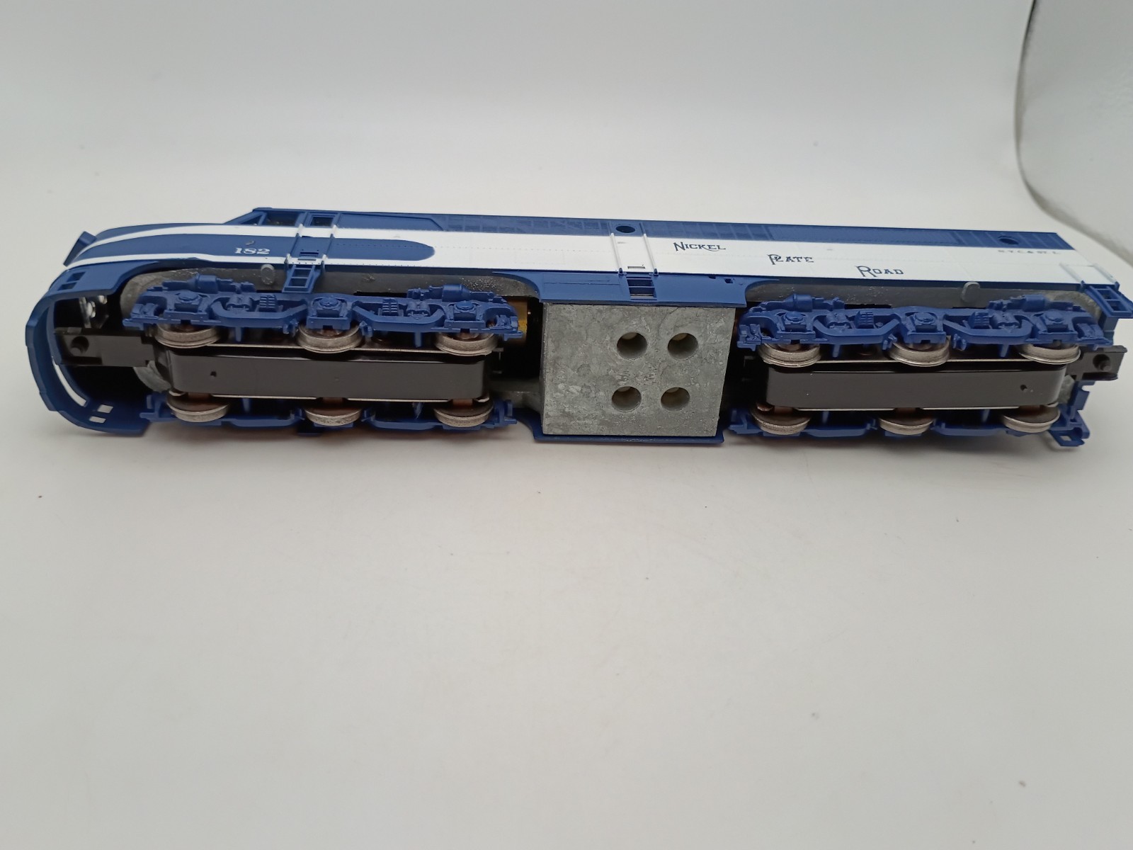Athearn #3310 HO Nickel Plate Road #182 Alco PA1 Passenger Diesel Locomotive