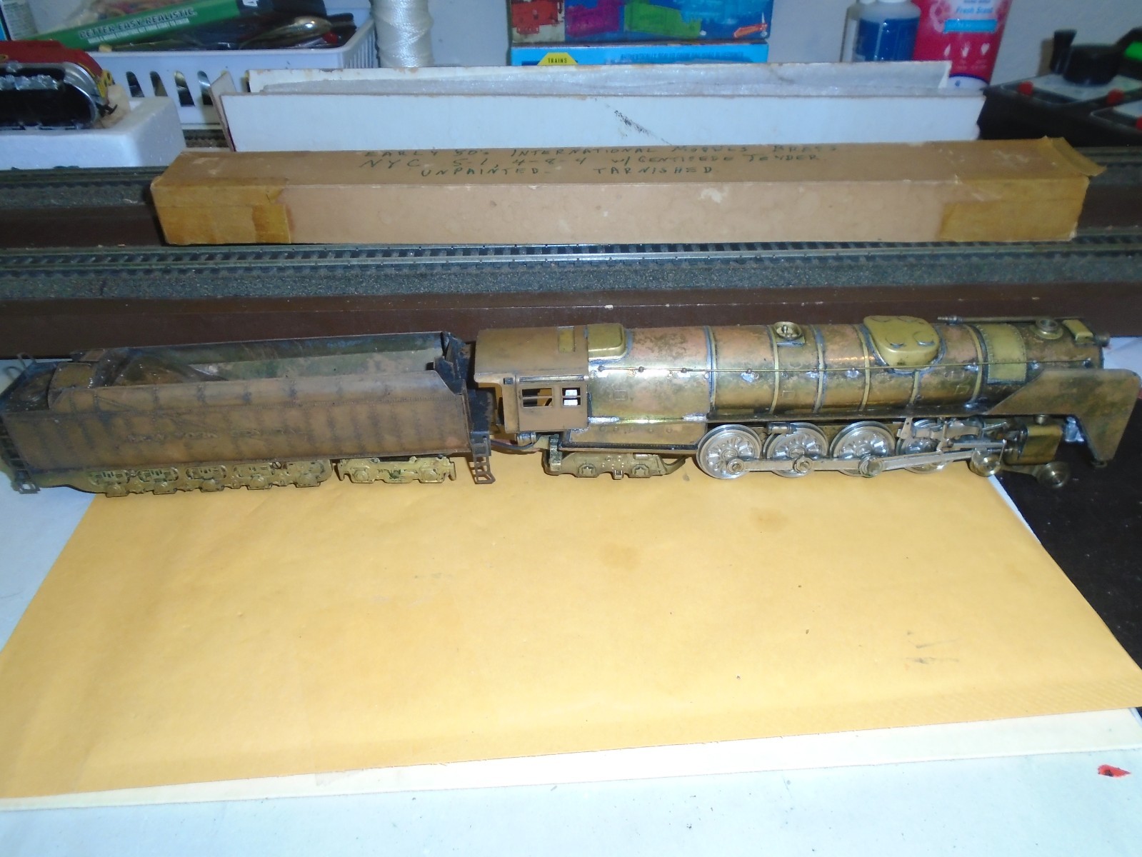 VINTAGE INTERNATIONAL MODELS BRASS NYC S-1 4-8-4/ CENTPEDE TENDER UNDECORATED HO