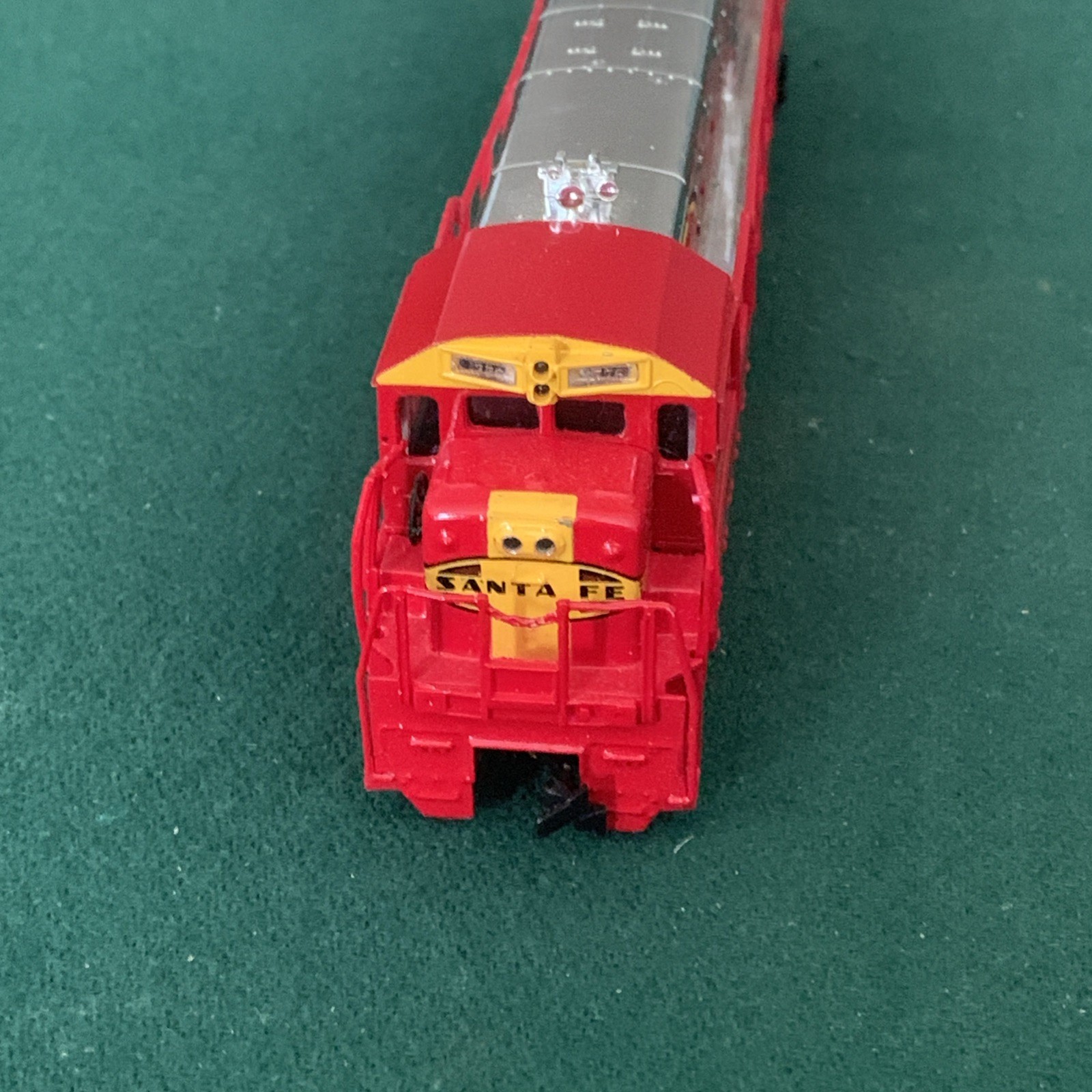 BACHMANN Diesel Locomotive, Santa Fe 350, HO, Vintage, Untested