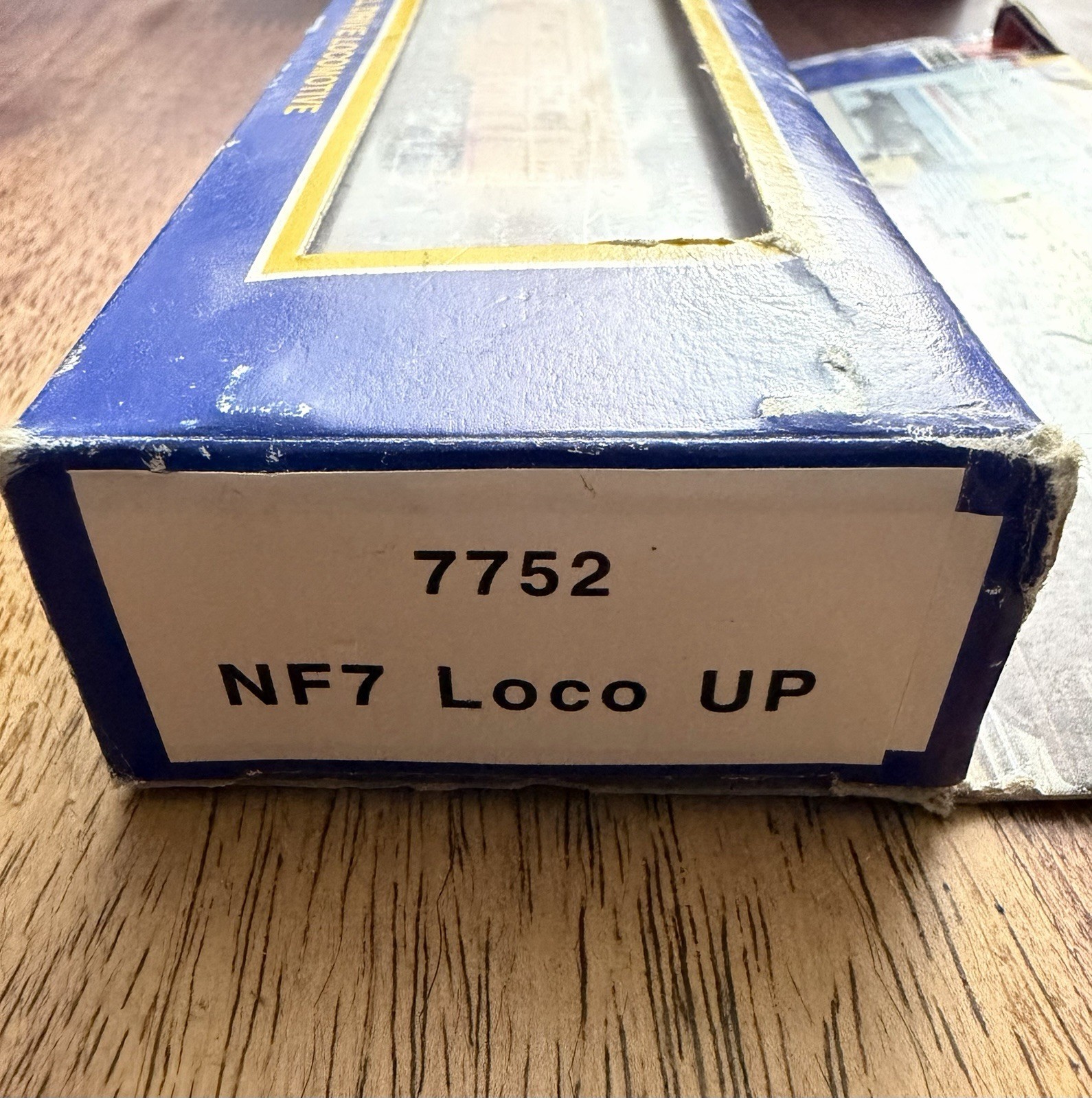 Life-Like Union Pacific #1400 F7 N Scale 1:160 Diesel DC Analog Bo-Bo 7752