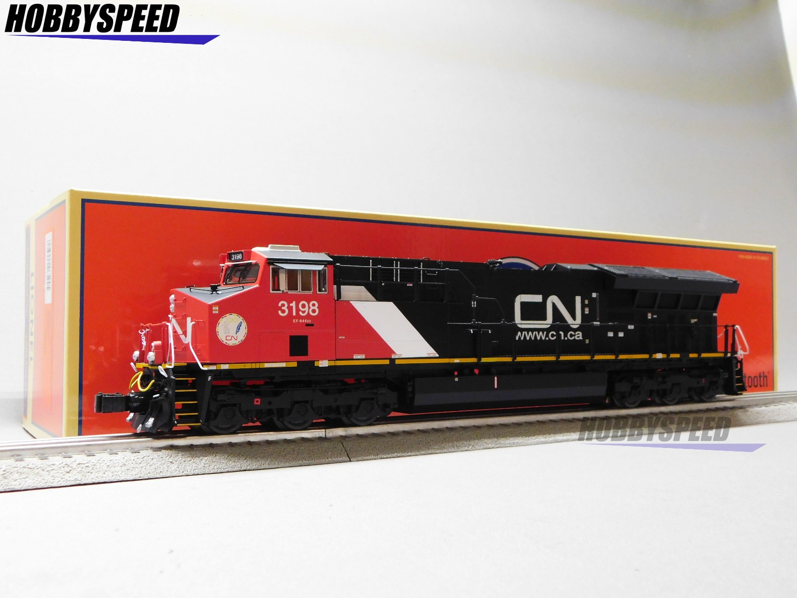 LIONEL BTO CANADIAN NATIONAL SUPERBASS ET44AC DIESEL ENGINE O GAUGE 2533469 NEW