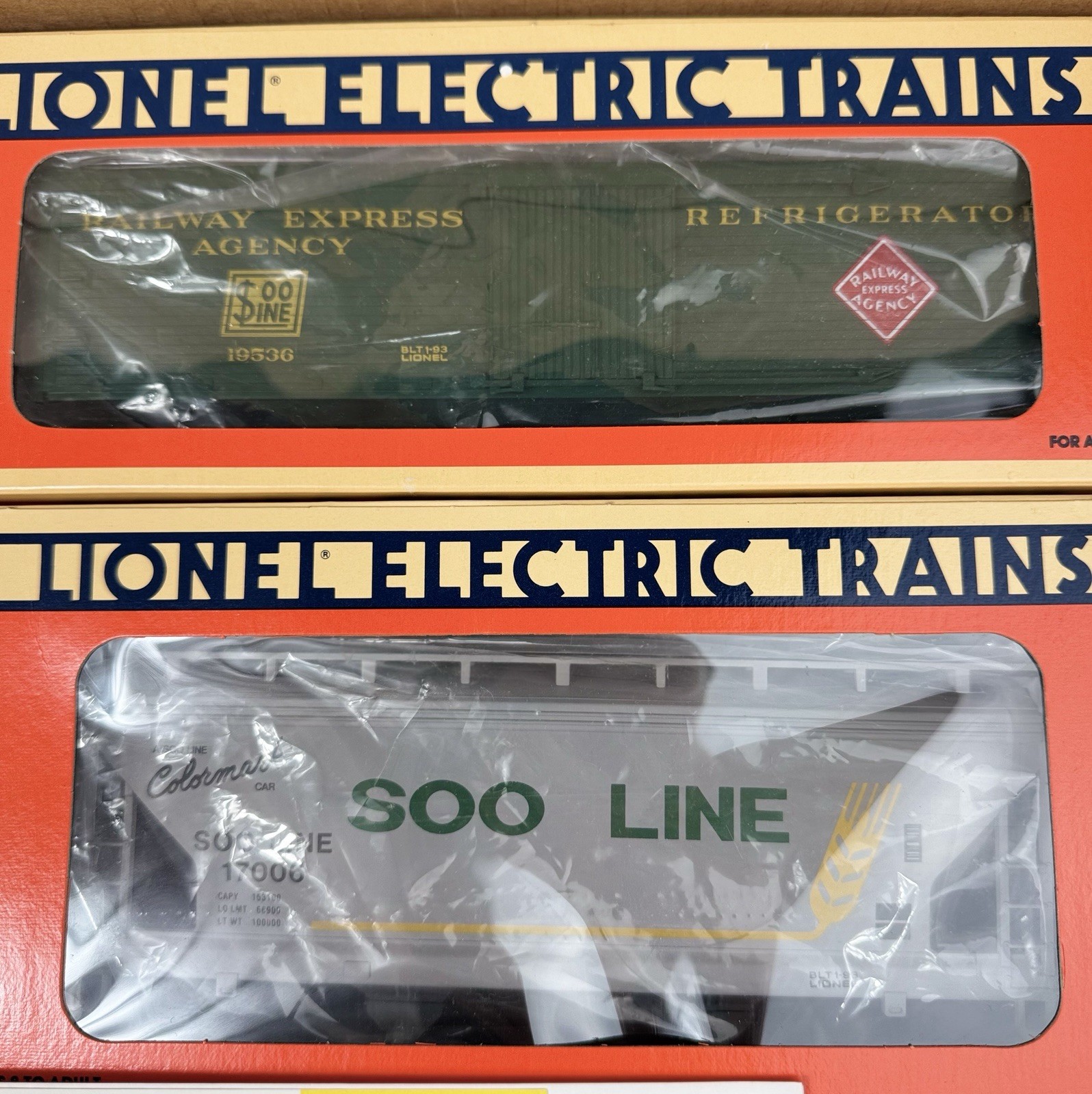 Lionel O Gauge SOO Line Special GP-38-2 Diesel Locomotive Freight Set Brand New!