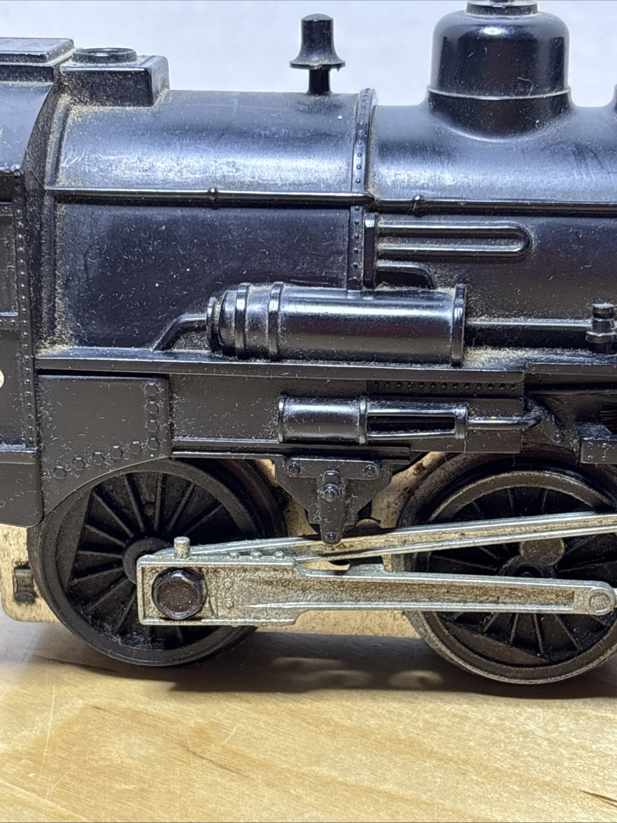 Lionel 8300 Steam Locomotive 2-4-0 ATSF Santa Fe