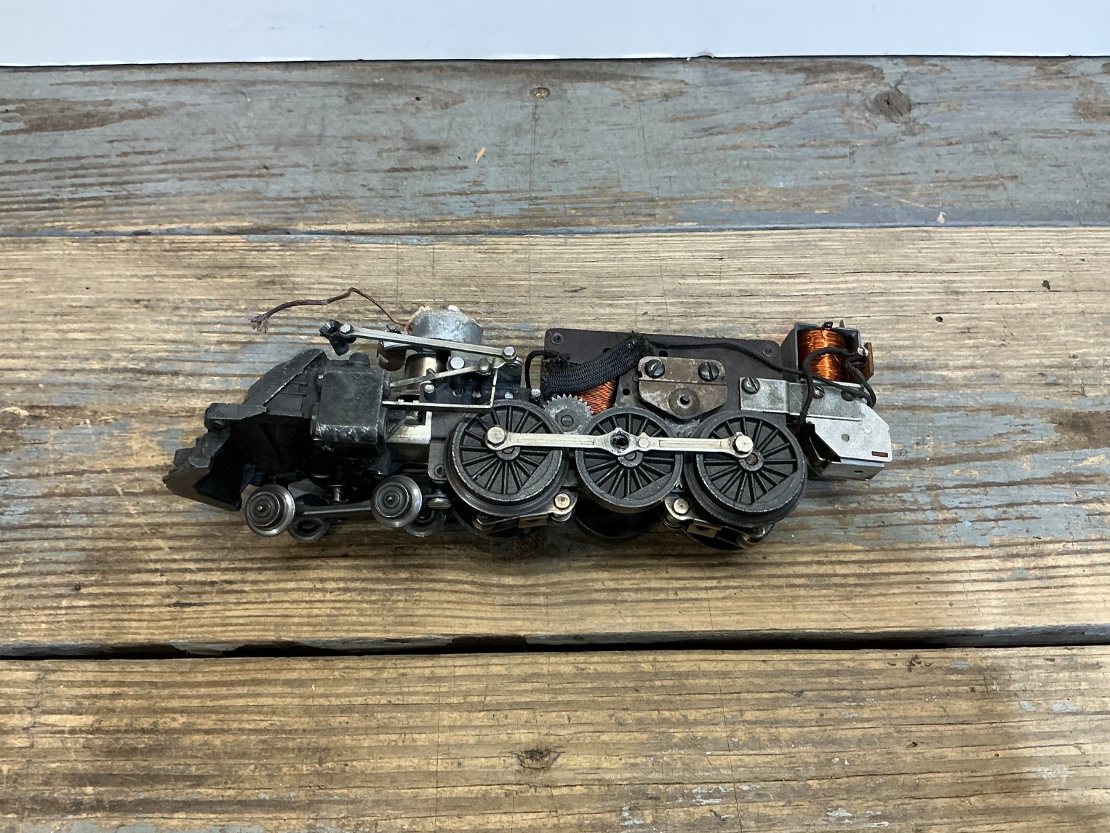 Lionel Vintage Original 2046 Steam Loco, complete motor assembly/May fit others