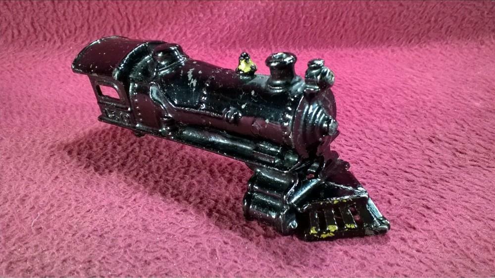 O AMERICAN FLYER PRE-WAR #13 CAST IRON STEAM LOCOMOTIVE SHELL – CLOCKWORK