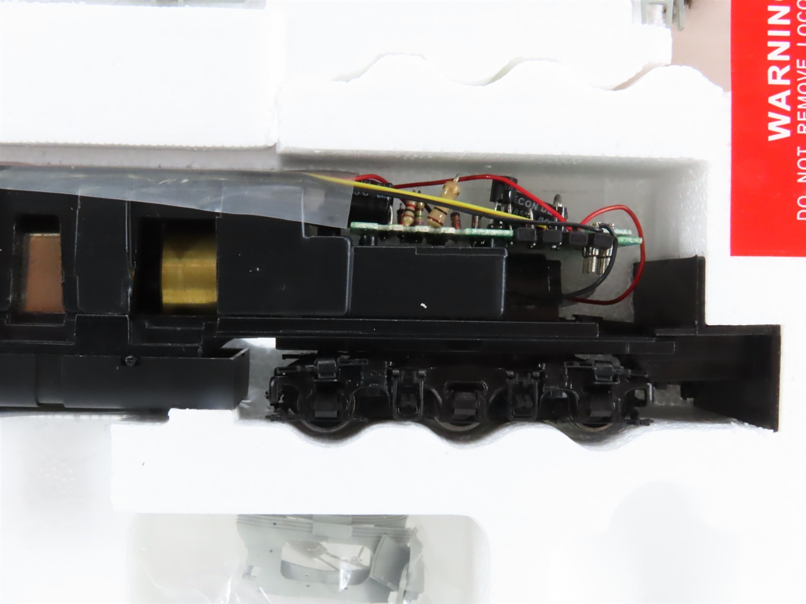 HO Scale Proto 2000 21072 Undecorated EMD E7A Diesel Locomotive – DCC Ready