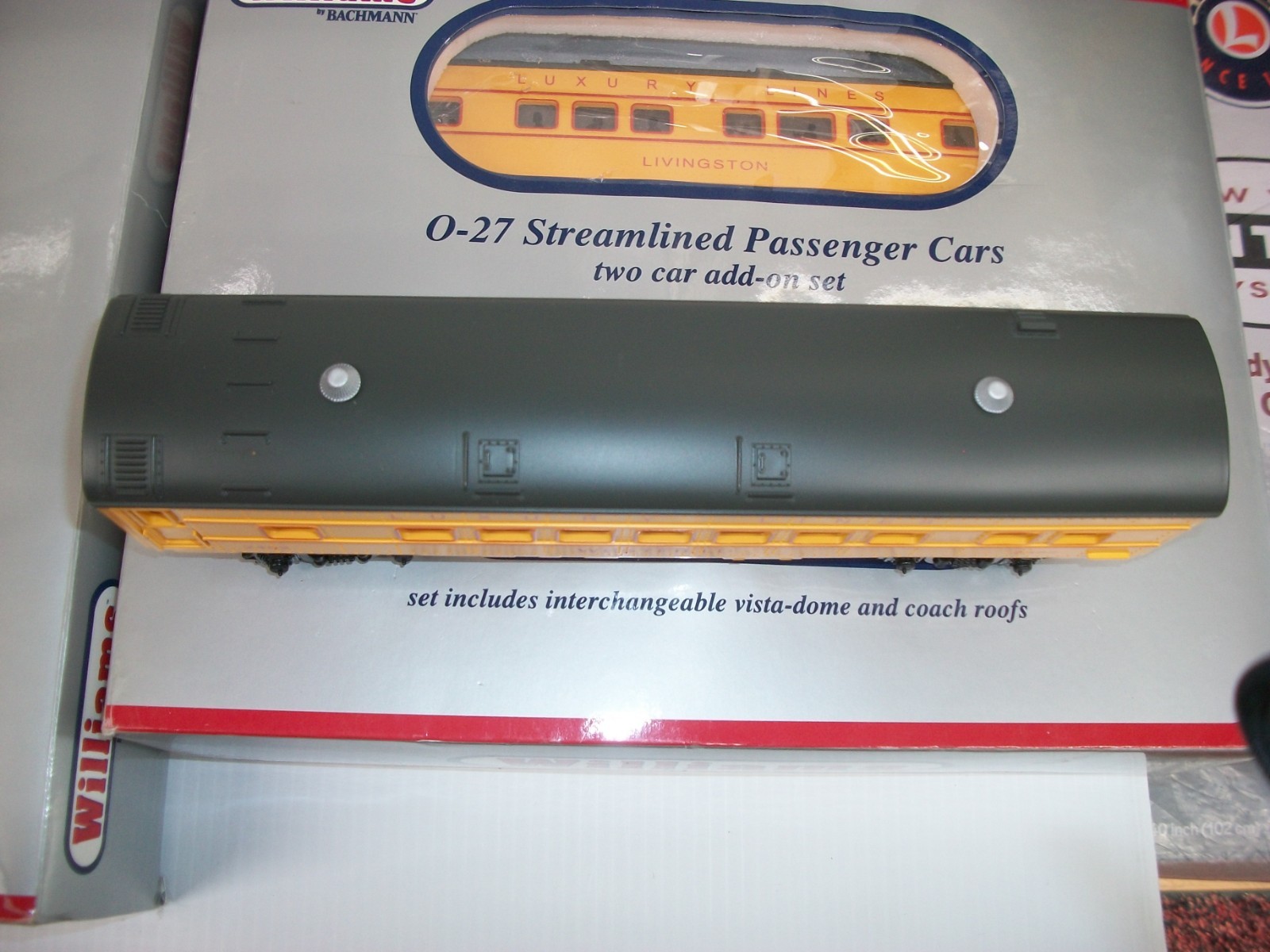 WILLIAMS O ” UNION PACIFIC GP-9 ,& 5 PASSENGER CARS (11″) BOXED ” LOT # 46600