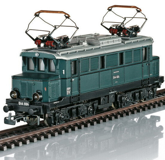 Märklin 30111 + 40361 Electric Locomotive BR 44 Retro Sound + Car Set NEW Original Packaging 1:87