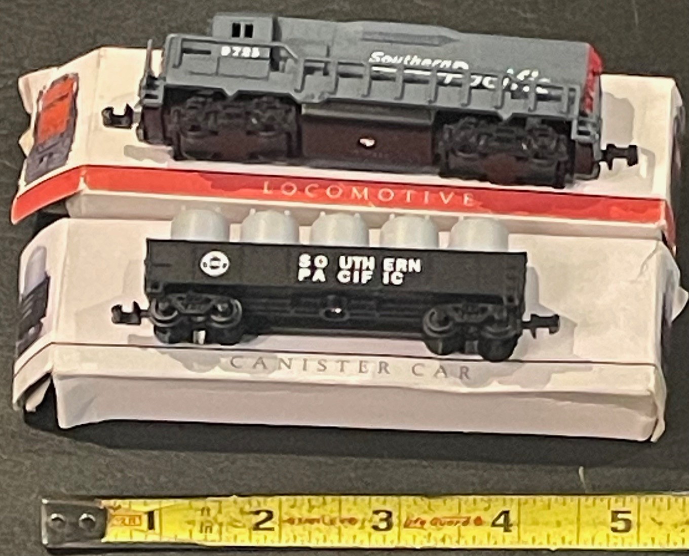 Southern Pacific Loco #9725 & Canister Car High Speed Metal N Scale Model Train