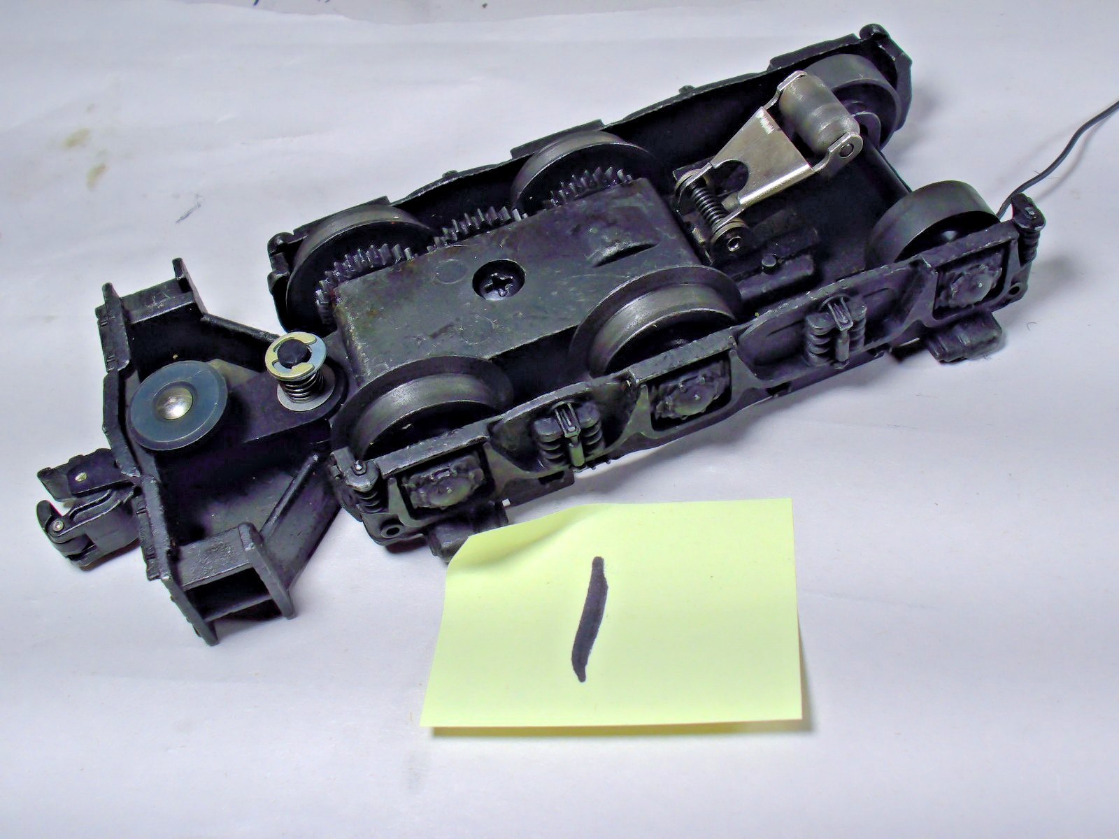 Vintage Original Lionel 8056 FM Trainmaster geared power truck 1980 production