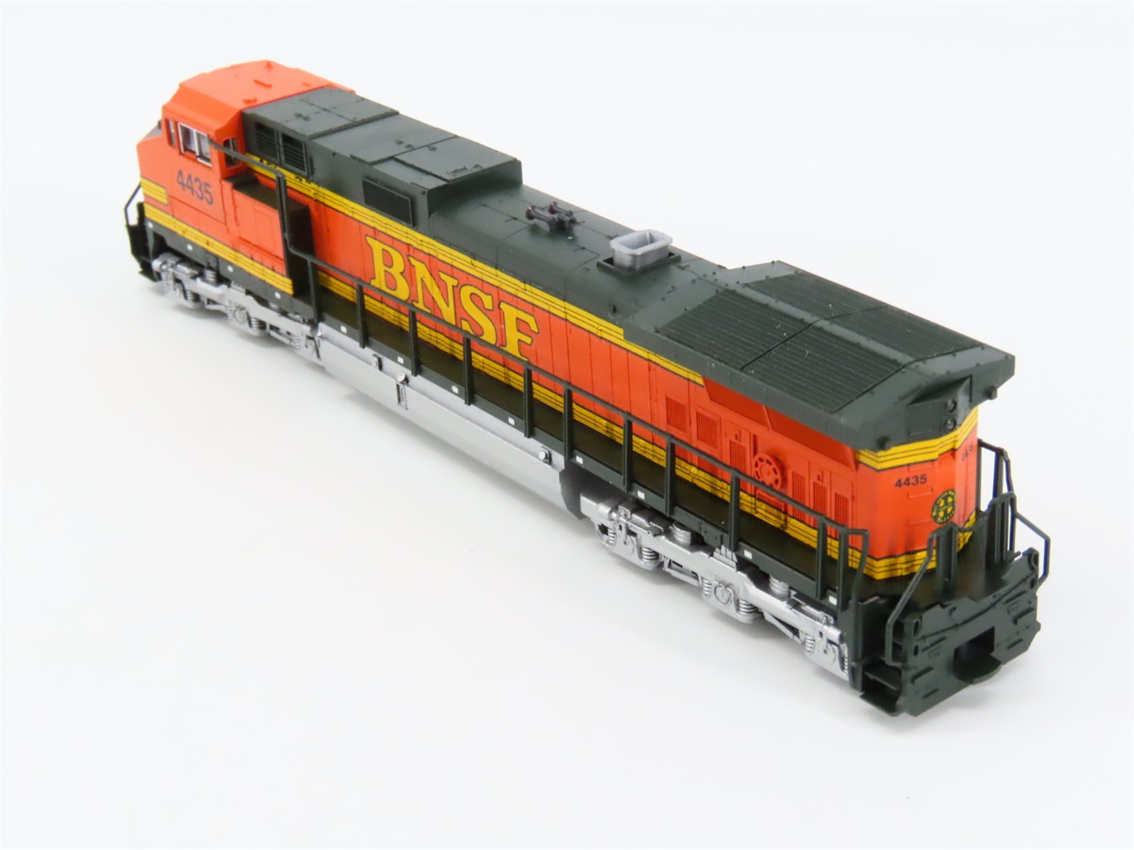 N Scale KATO 176-3200 BNSF Railway C44-9W Diesel #4435 – Custom – DCC Ready