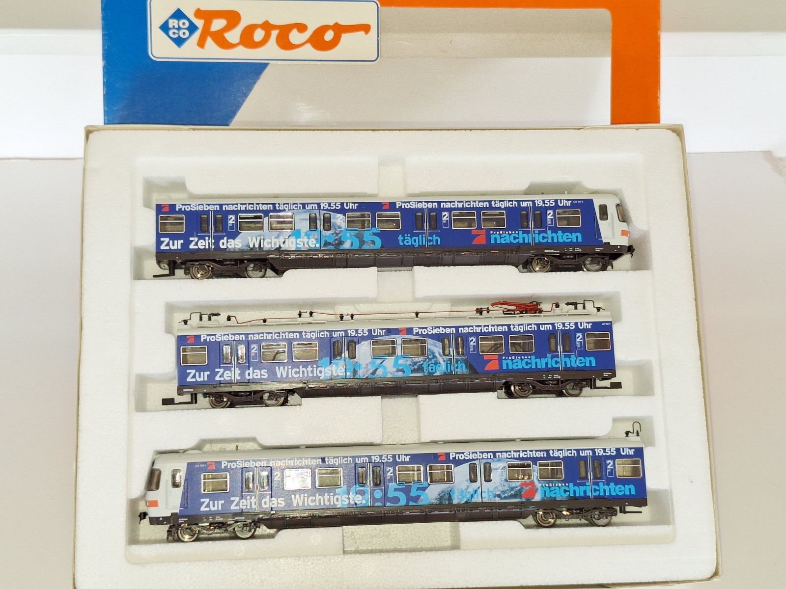 Roco 63006 DCC Ready DB ET 420, 3 Part Urban Railcar Set. Lighting. Exc Cond.HO