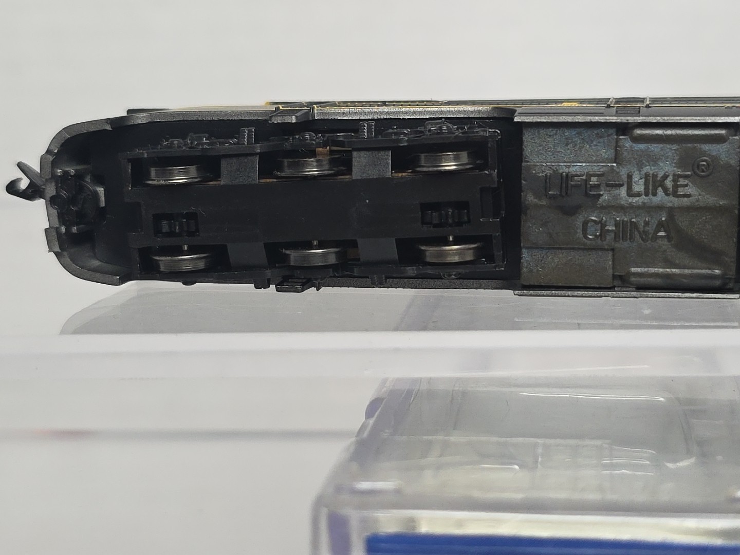 Life Like N Scale 7054 Erie 857 Alco PA Diesel Locomotive Ex/Box Runs Well Read