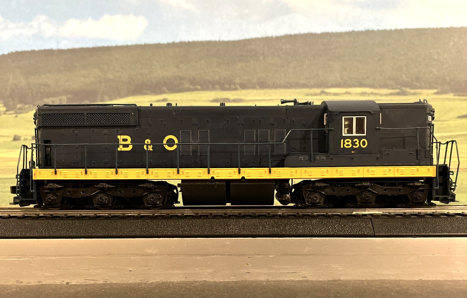 Proto 2000 Limited Edition HO Scale Baltimore & Ohio SD7 Locomotive Engine #1830