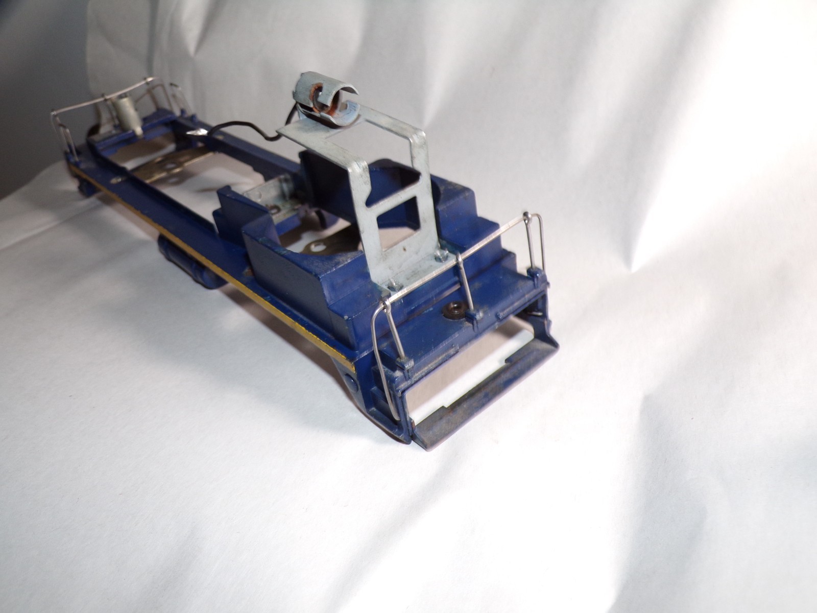 Vintage Original Lionel 624 NW2 C&O Diesel Locomotive Frame Super Clean