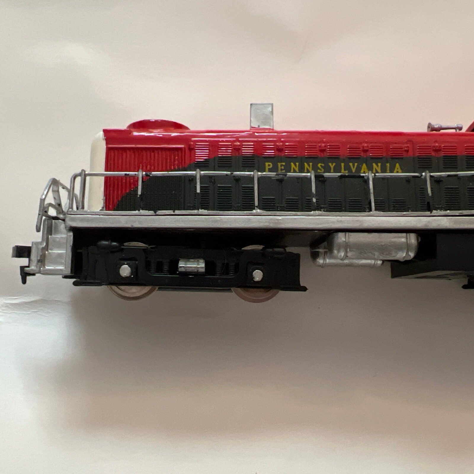 AHM HO Pennsylvania 6500 locomotive Red 2870 Diecast Yugoslavia