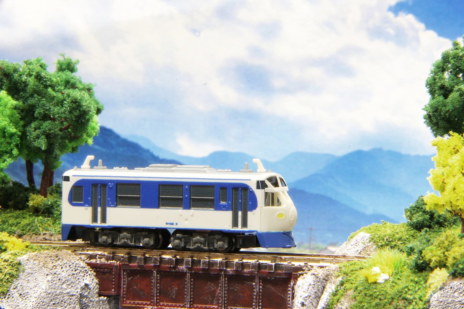 Rokuhan Zgauge Z Shorty Kiha 32 Railway Hobby Train ST013-1 Railway Model Diesel