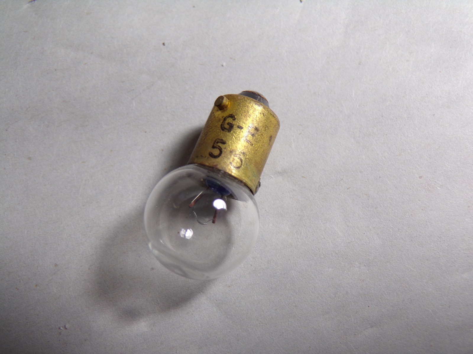 36 Vintage old stock Lionel, American Flyer Toy Train 7-volt Bulbs GE 55 bayonet