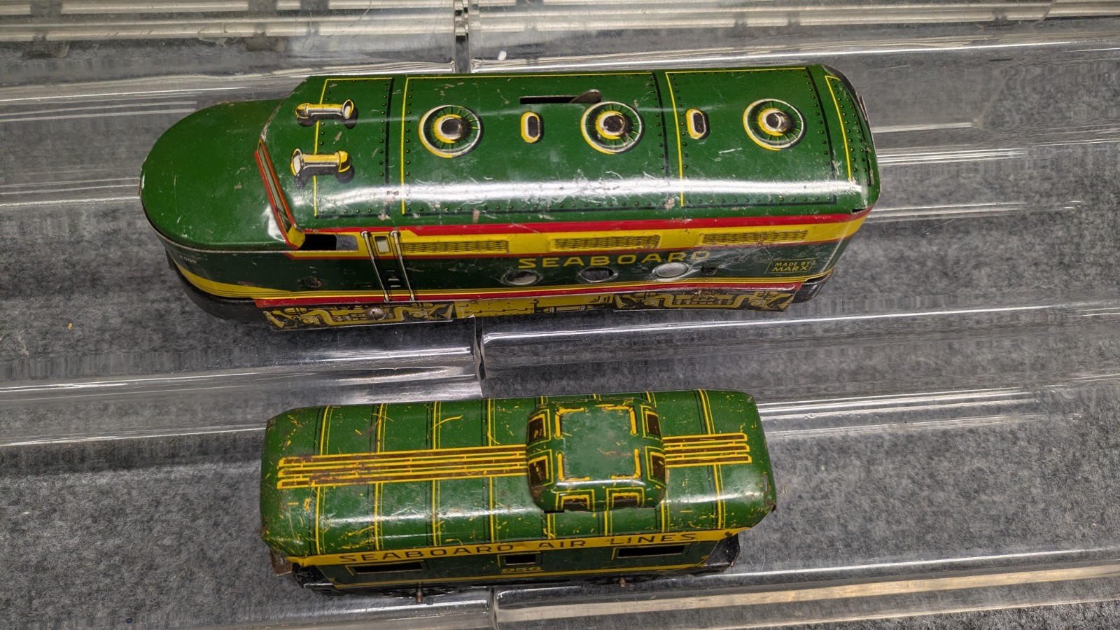 Marx Tin Litho Seaboard Clock Work Wind Up A Unit and 956 Caboose – Tested