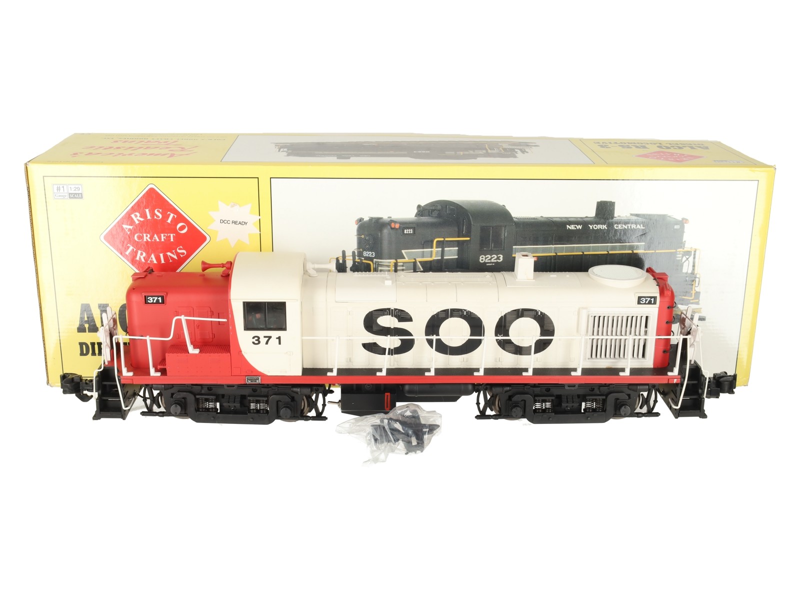 Aristo-Craft 22229C Soo Line Large Scale RS-3 Diesel Locomotive #370/Box