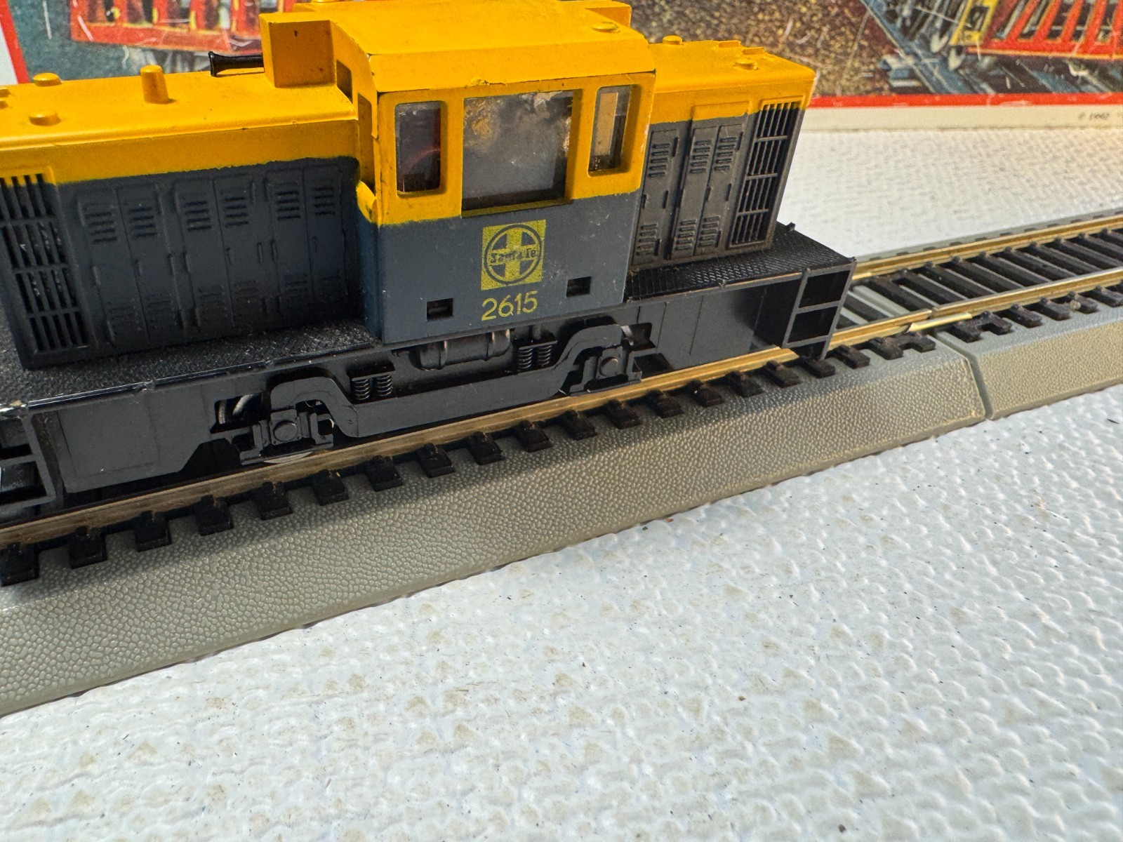 🚂 HO –SANTA FE #2615 DIESEL SWITCHER 💥H3893