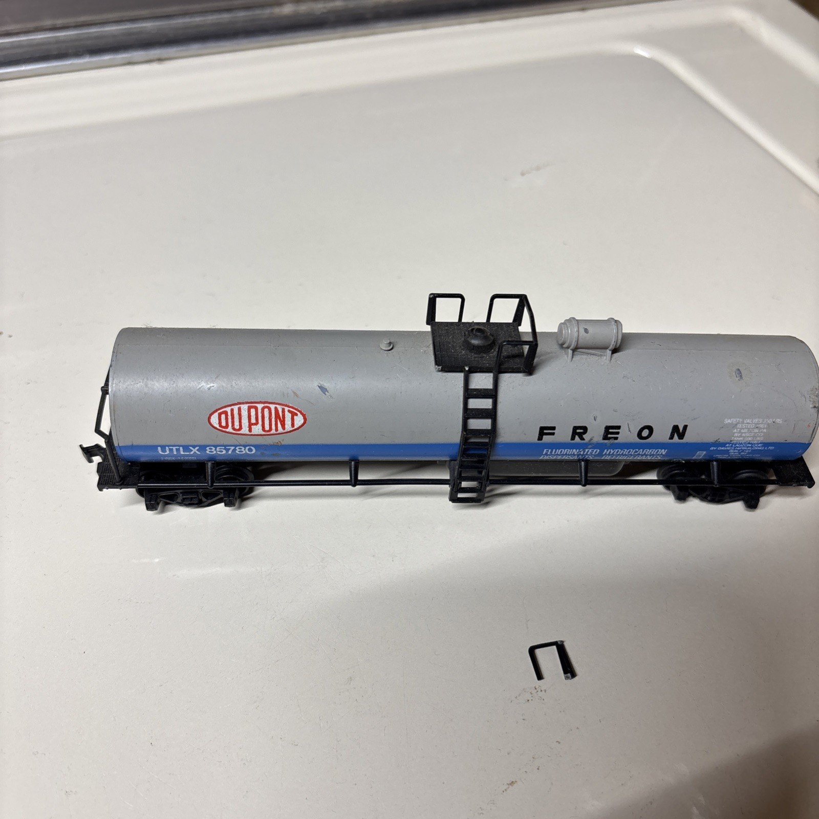 Vintage Bachman HO Scale Santa Fe Lighted Locomotive Red Silver Black #307