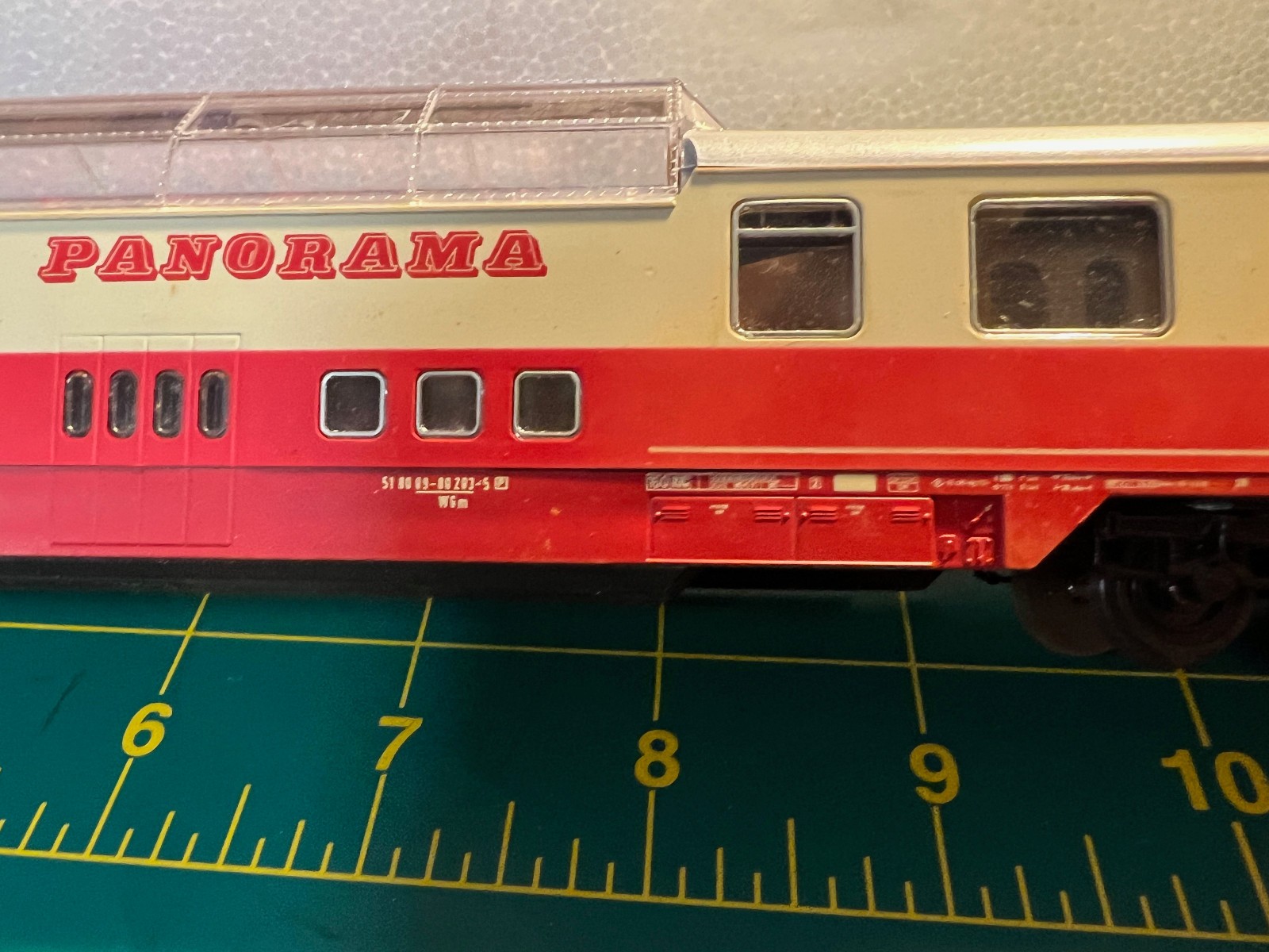 Roco 44408 / 4271F “Reisebüro Mittelthurgau” Panorama Passenger Coach HO Scale