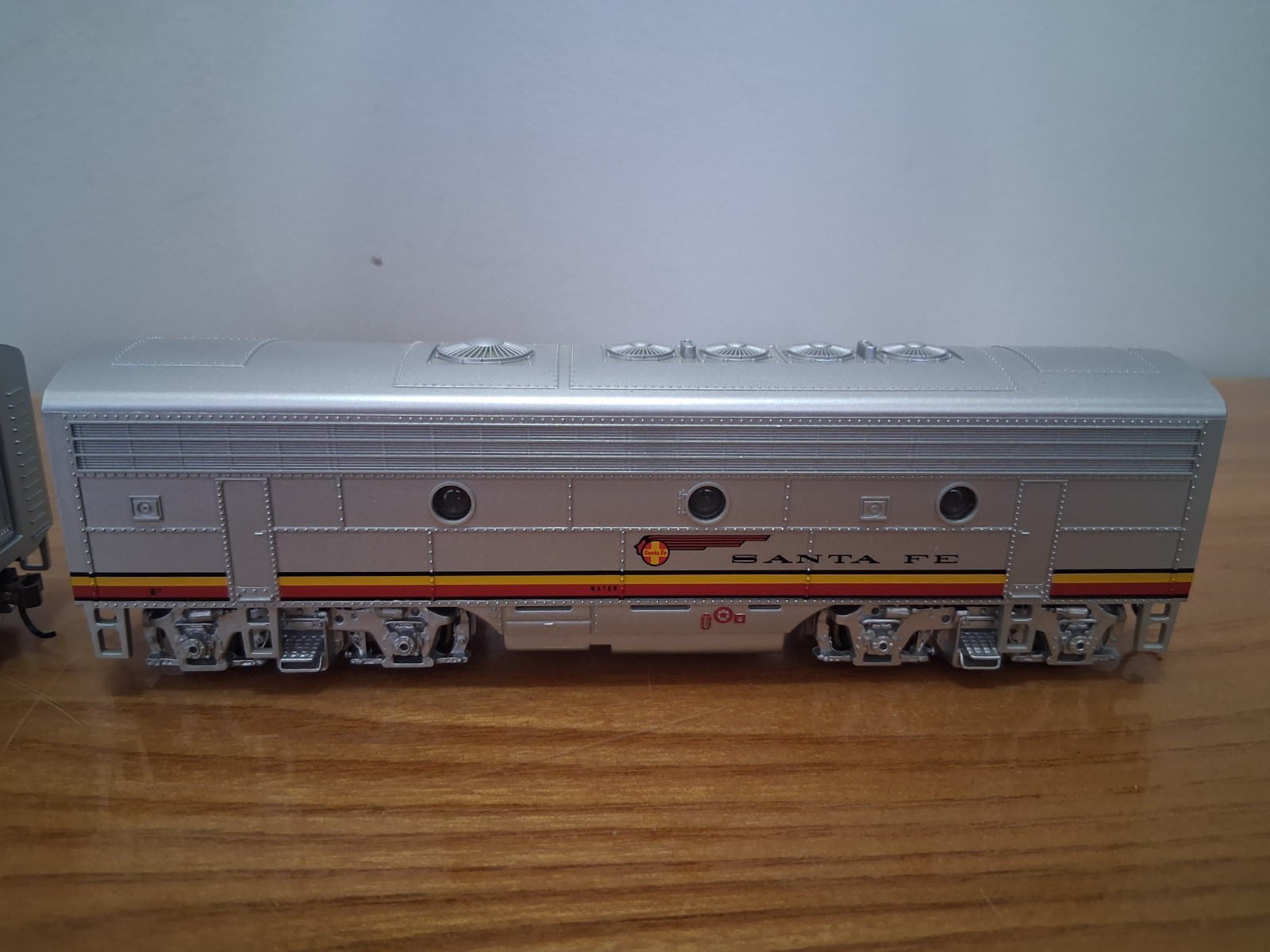 Bachmann HO 64301 & 64401 F7 A&B Units Santa Fe Locomotives DCC Equipped Used.