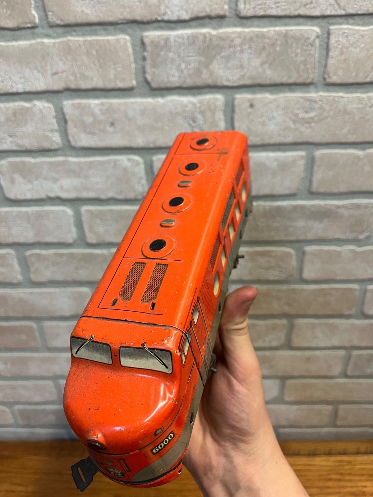 Vintage Louis Marx No. 6000 Southern Pacific Diesel Train Tin Locomotive – Untes