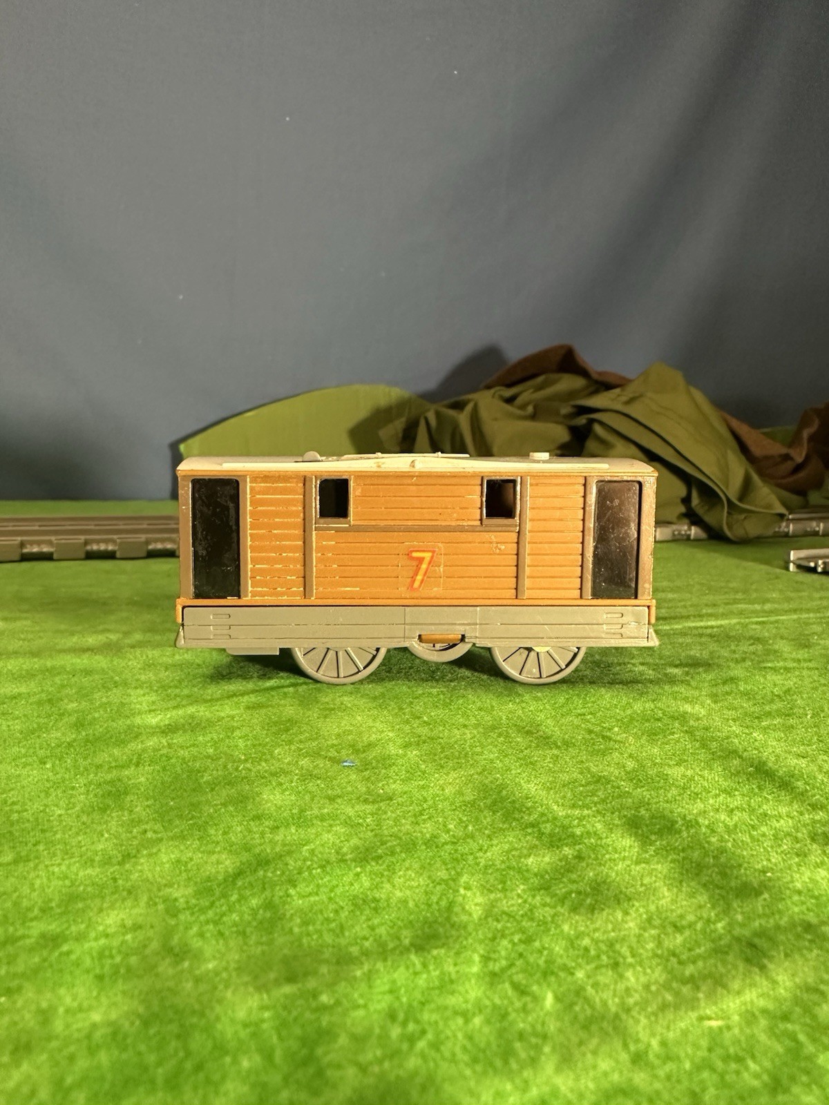 Tomy Thomas & Friends Toby the Tram Engine No. 7 Broken for Parts