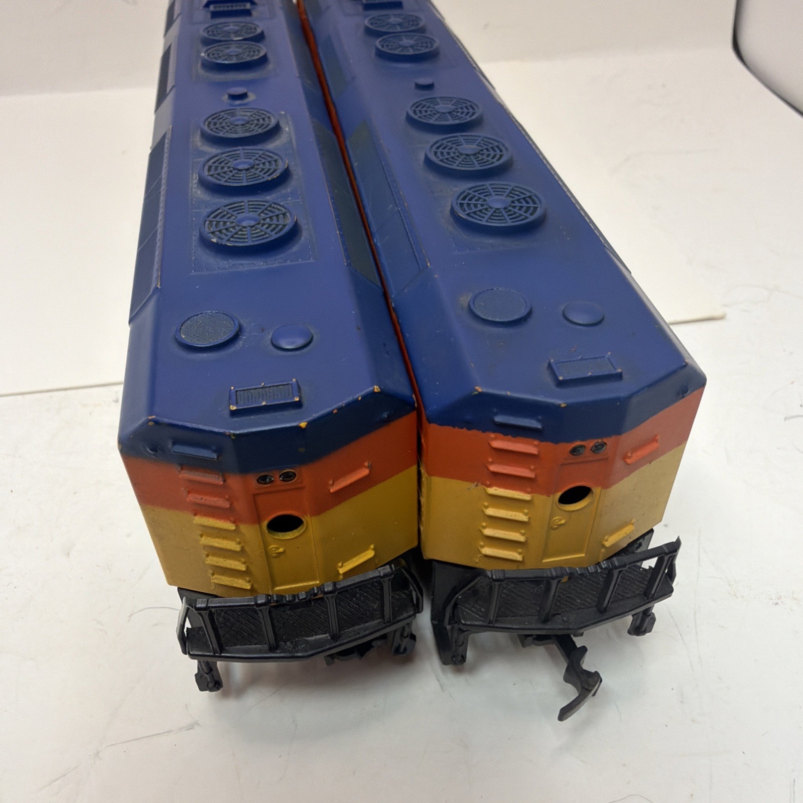 Vintage AHM Lifelike HO FP45 C&O Chessie System. Powered And Dummy