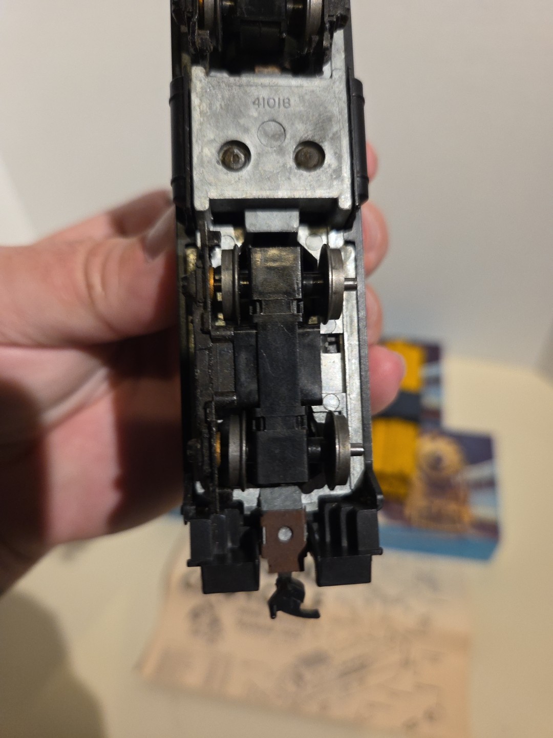 Athearn HO Southern #2400 SW-1500 Diesel Engine DC/ Alaska Railroad Caboose