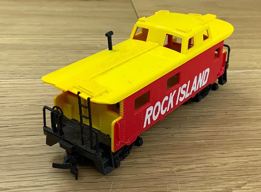 Tyco Rock Island Locomotive Train Set HO Scale Extra Track Power Pack Vintage