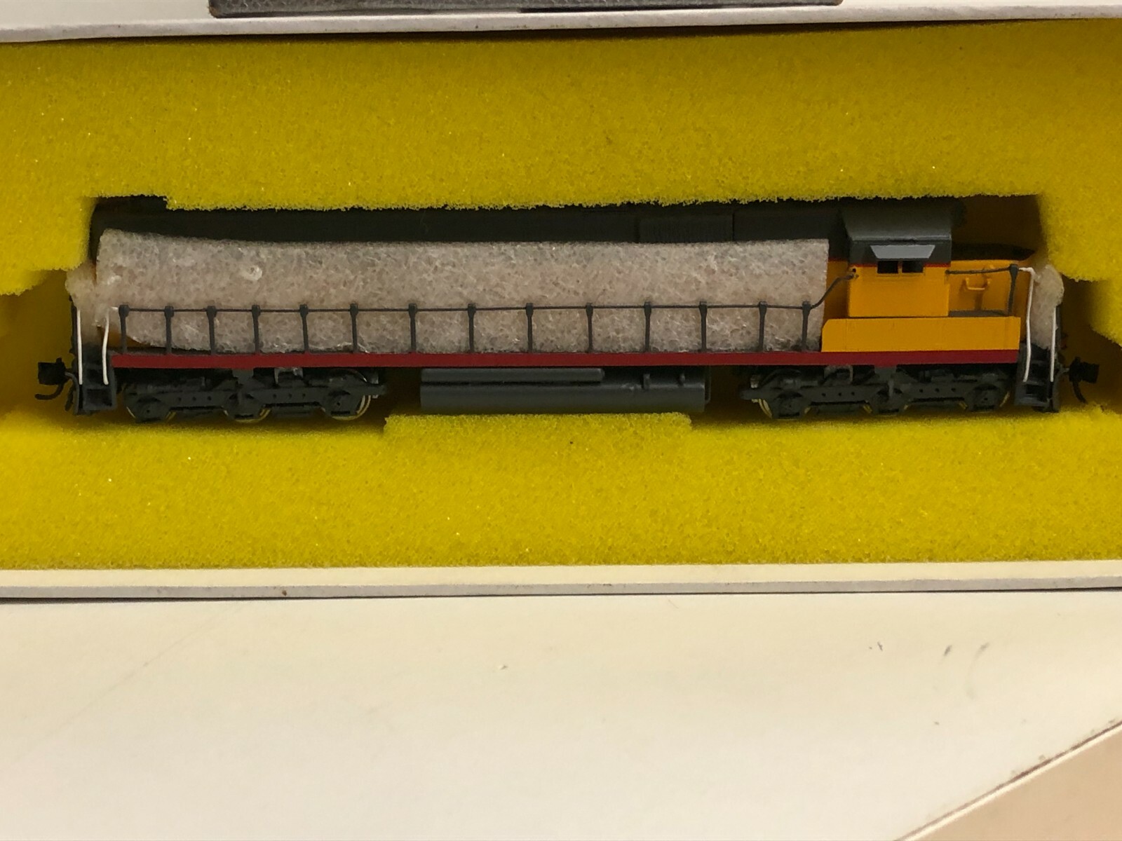 Hallmark Models SD-60 Union Pacific – Yellow & Gray Brass Engine N