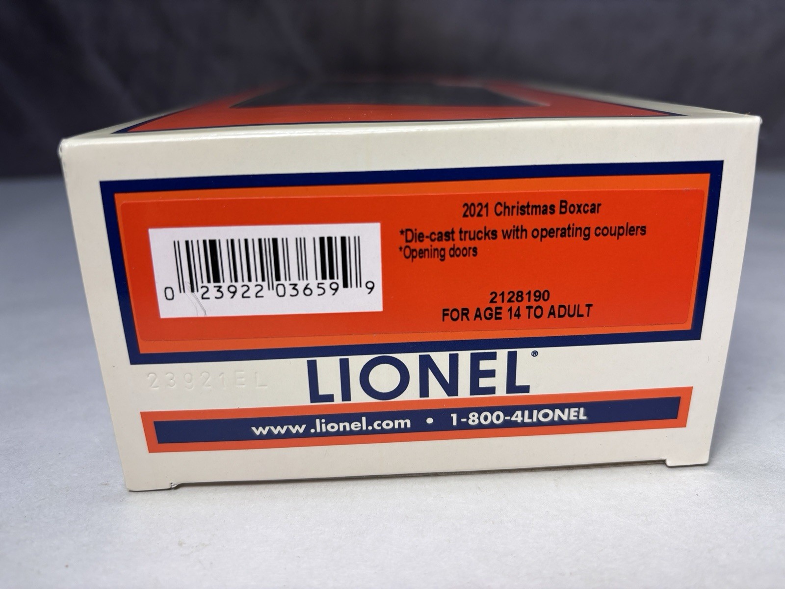Lionel 2021 Christmas Box Car NIB BX-3