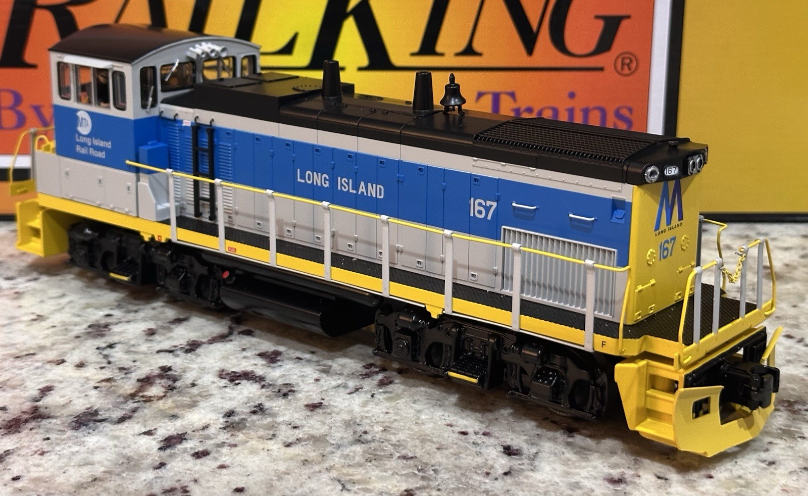 MTH RailKing 30-20962-1 Long Island Railroad MP15AC w/ Custom Marker Lights!
