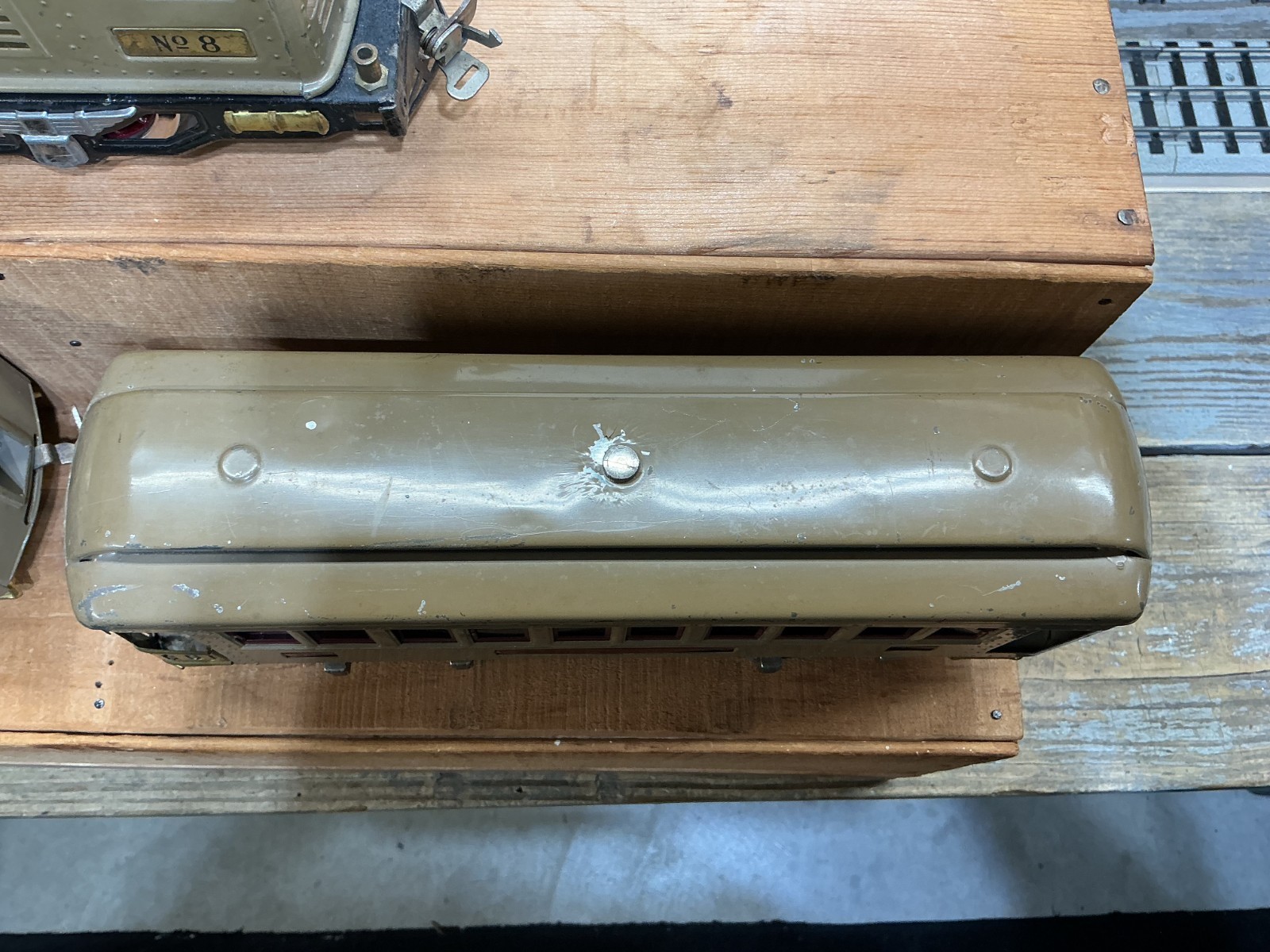 LIONEL Prewar Standard Gauge #8 TAN Locomotive with #337 & #338 Passenger Runs