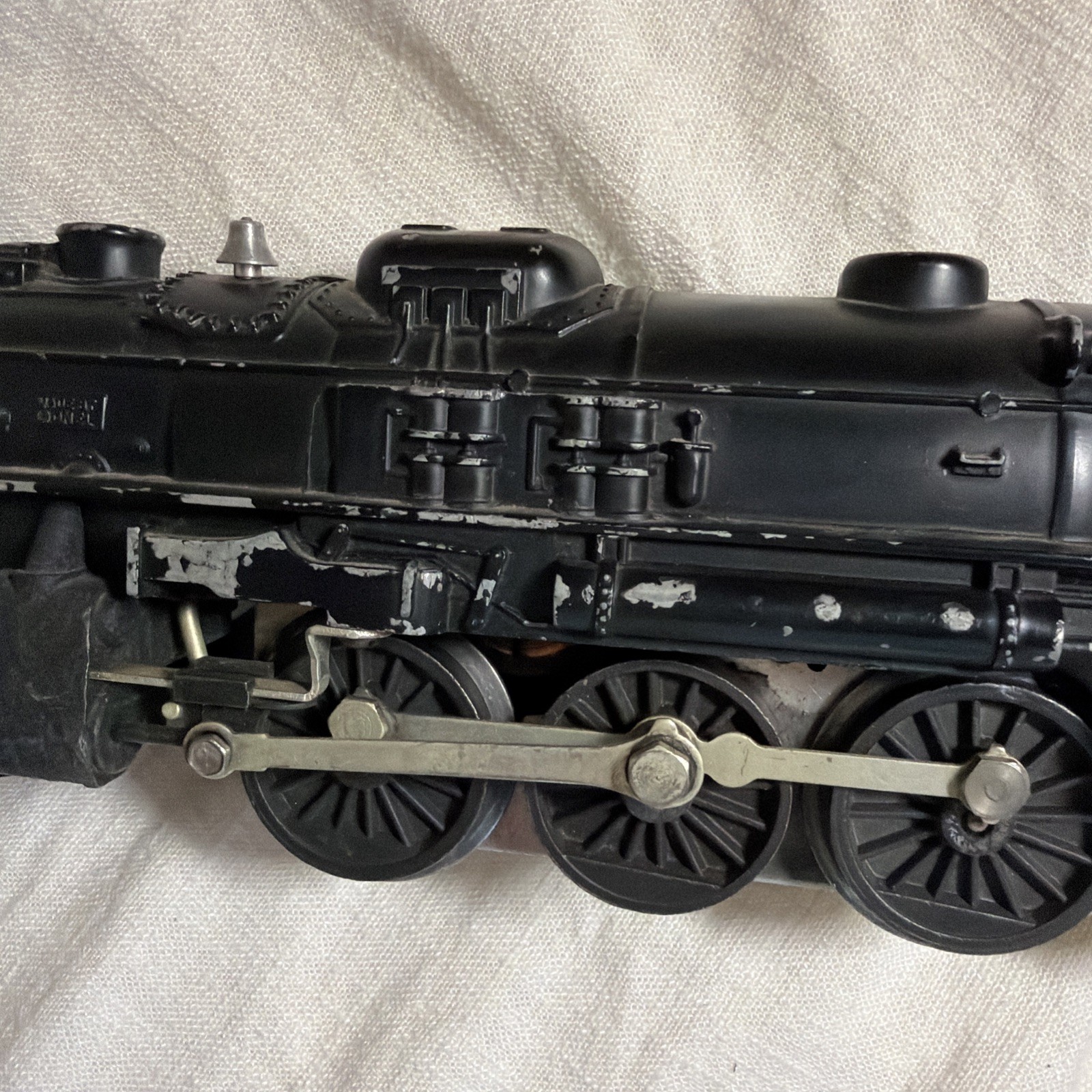 Vintage 1950’s Lionel Train Steam Engine 2037 and Coal Car Untested As Is