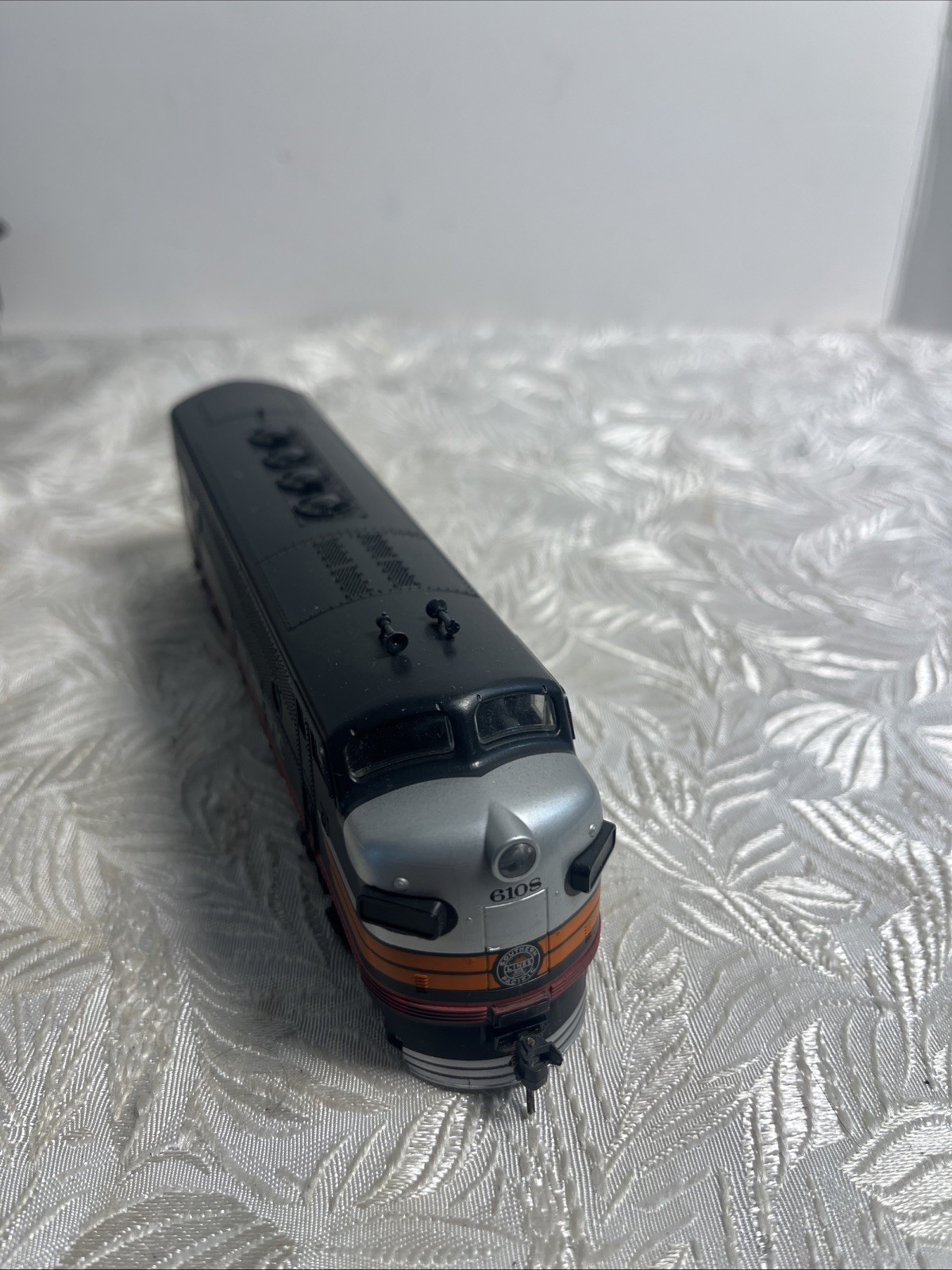 KATO HO #6108 SP SOUTHERN PACIFIC BLACK WIDOW
