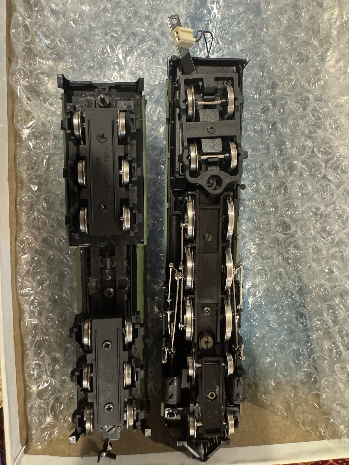 MINT Mehano Powered HO 4-6-4 Steam Engine Canadian National (CN) Rail #5702