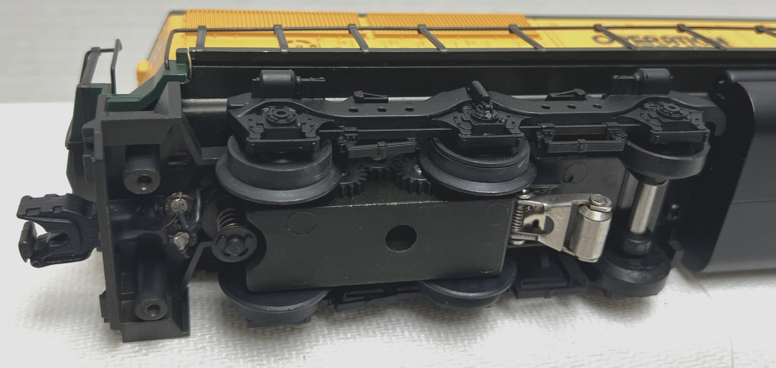 MTH MT-2047LP CHICAGO NORTHWESTERN #8061 EMD SD60M DIESEL W/PROTO-SOUND. NO BOX.