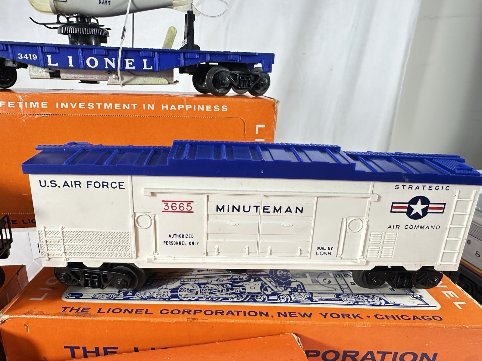 Beautiful Lionel Original Postwar BOXED Santa Fe Sears Promotional Set #9673!
