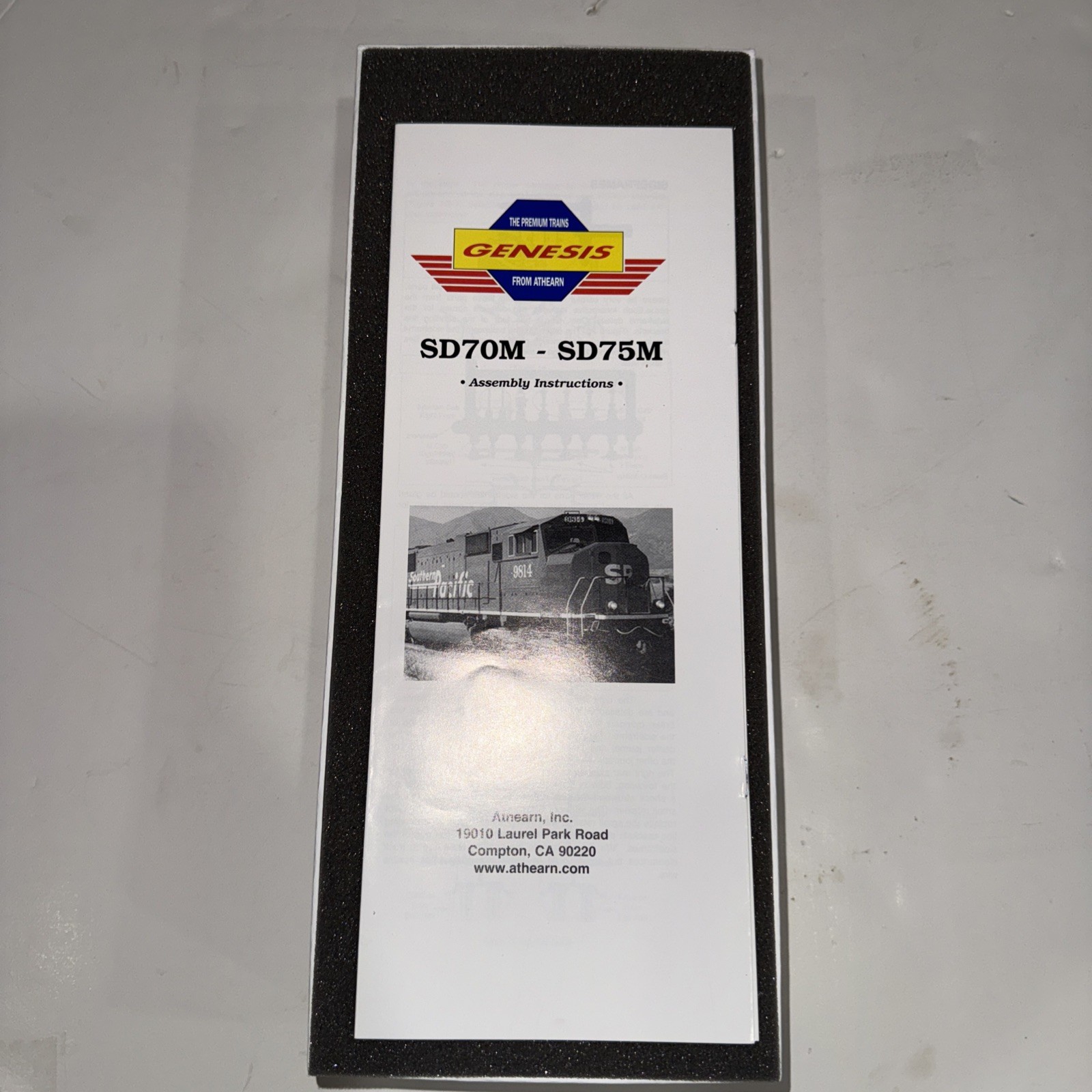 HO ATHEARN GENESIS G6136 SD75M BNSF NO Cab #