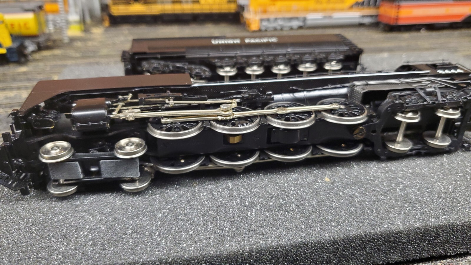 BRASS KEY/SAMHONGSA U.P. 4-8-4 #8444 CUSTOM SERIES #14 DISPLAY MODEL EX.CD.