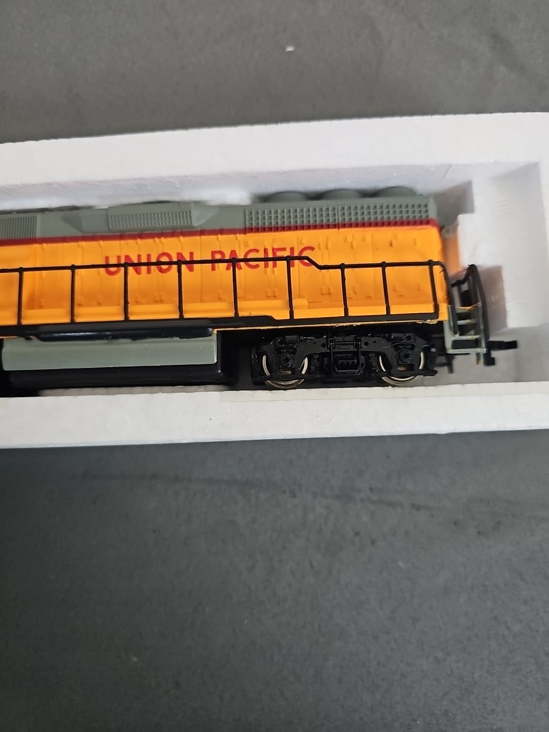 Bachmann HO Union Pacific DD40x-2 Powered Diesel #41-670-01